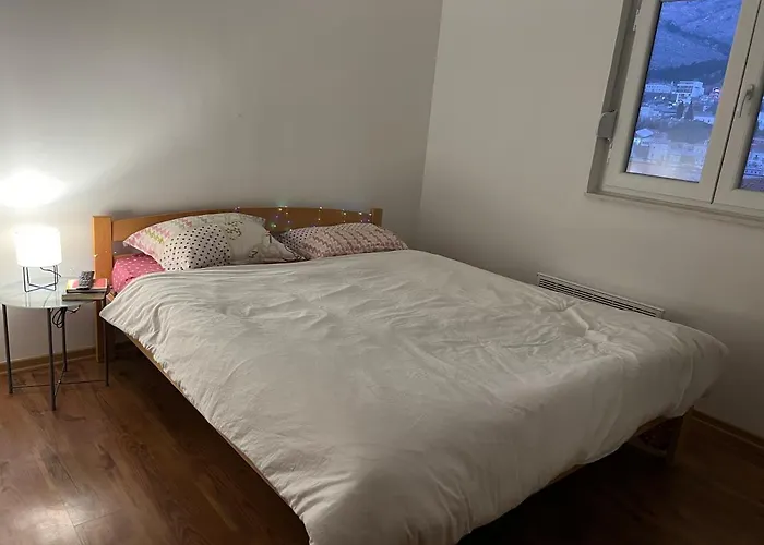 Old Bridge Apartment
